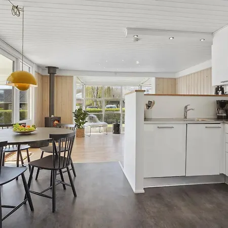 Arnetta - 150m From The Sea By Interhome Feriehus
