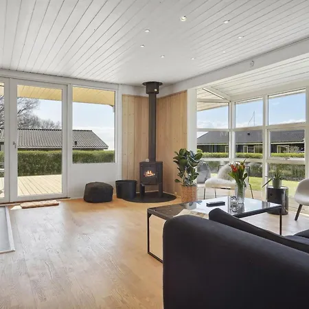 Arnetta - 150m From The Sea By Interhome Feriehus
